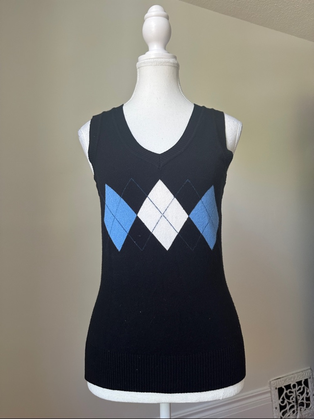 RICKI’S Y2K Argyle Preppy Golf Academia Vneck Sweater Vest Size Small